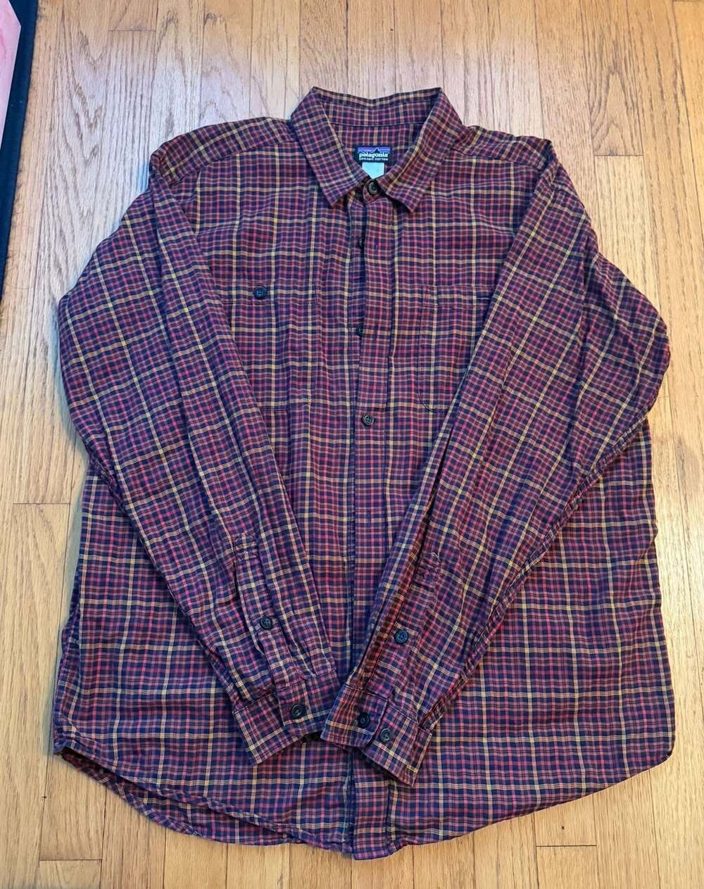 Patagonia Organic Cotton Plaid Long Sleeve Button Up Shirt